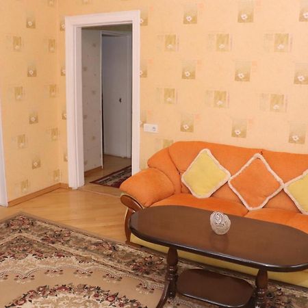 Апартаменты 100М2 В Малом Центре Еревана Exteriör bild